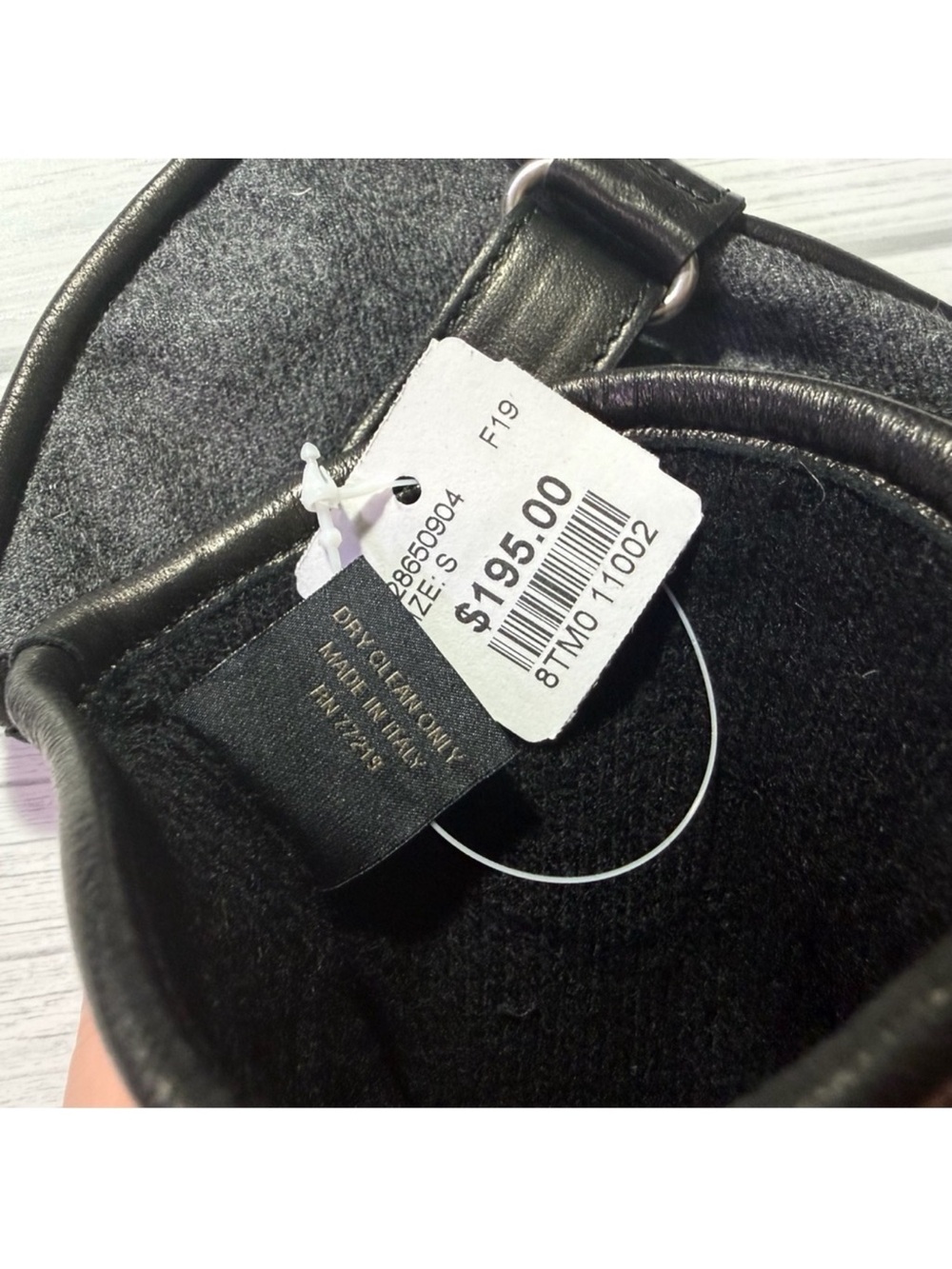 NWT Joseph Abboud Cashmere Grey and Black Leather Men’s Gloves $195 - Picture 2 of 8